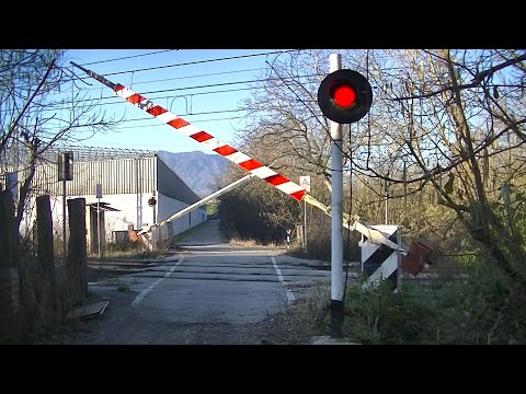 Spoorwegovergang Fattore-liverna (I) // Railroad crossing // Passaggio a livello