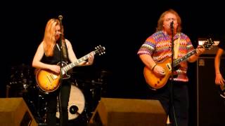 Joanne Shaw Taylor - Walking In The Shadow of The Blues. Live at Birmingham Town Hall 15/11/2014