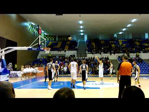 Michalis Pelekanos playing for CSU Asesoft Ploiesti