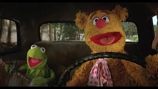 Muppet Sing Along | Movin&#39; Right Along | The Muppets