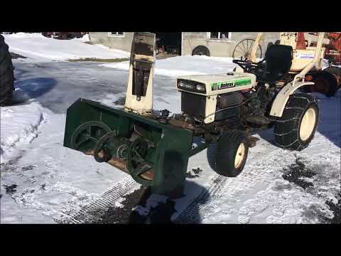 This Bolens H1502 Tractor Blows