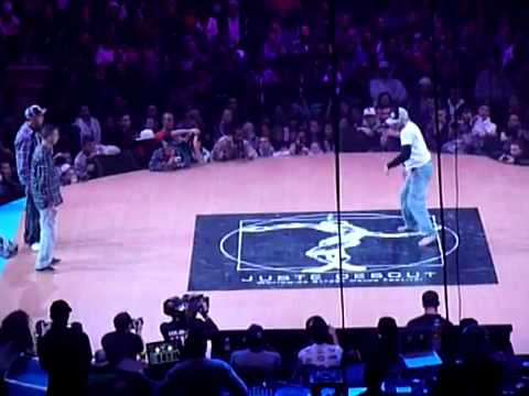 Salah & Pepito VS Faouzy & Sagy   JUSTE DEBOUT 2010     YouTube