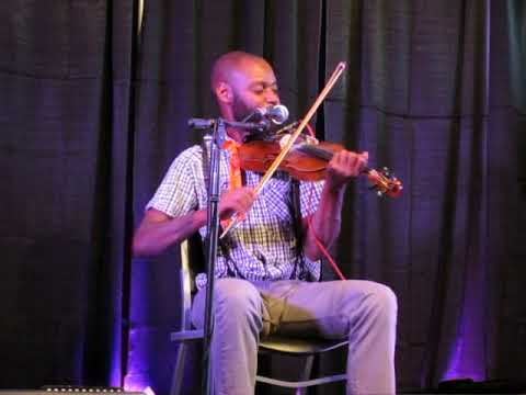 2019 - Santa Fe Tradfest - Cedric Watson Plays Fiddle