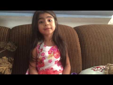 Yoselin's toys reveiw lets make some ice cream