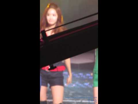 [Fancam] 10.11.12 Yoona SNSD