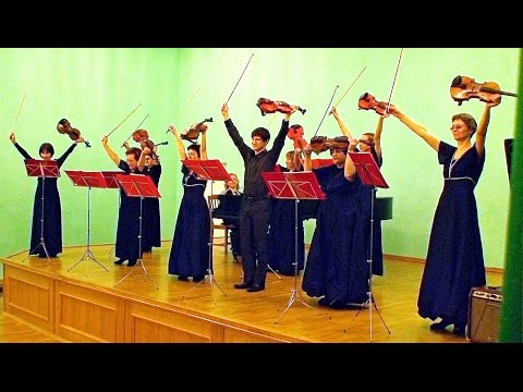 Новогодний концерт ансамбля скрипачей Ступинской филармонии.