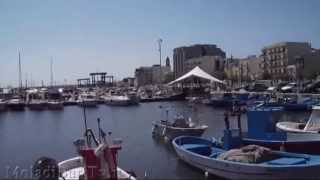 preview picture of video 'Lungomare e porto di Mola di Bari'