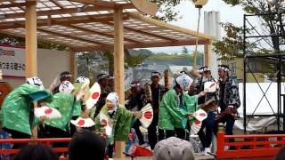 preview picture of video 'Danze tradizionali al festival di Shin Fuji'