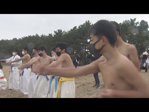 【佐賀県唐津市の風景：4K映像】寒稽古 [唐津神社・西の浜](令和4年1月2日撮影）