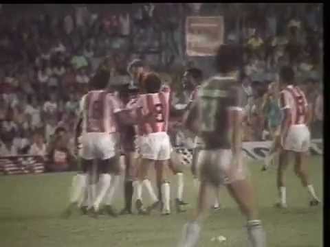Em 1985, Fluminense vence Bangu por 2 a 1 e conquista o Campeonato Carioca