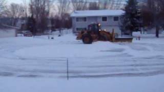 preview picture of video 'How a CAT 950G snowplow clears our cul-de-sac.'
