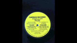 mondee oliver - stay close