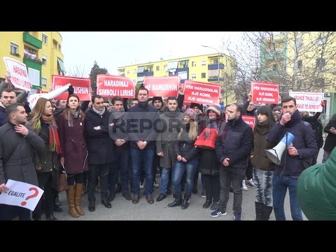 Report TV - Tiranë, forumet politike bashkë në protestë: Lironi Ramushin!