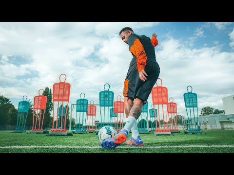 PUMA and Neymar Jr. take you into the FUTURE of FOOTBALL with the FUTURE Supercharge
