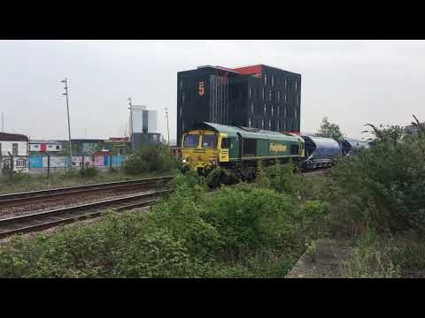 Class 66 (66607) passes Middlesbrough