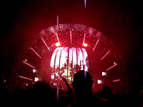 tunnel electrocity 2009 infected mushroom scena run to the sun