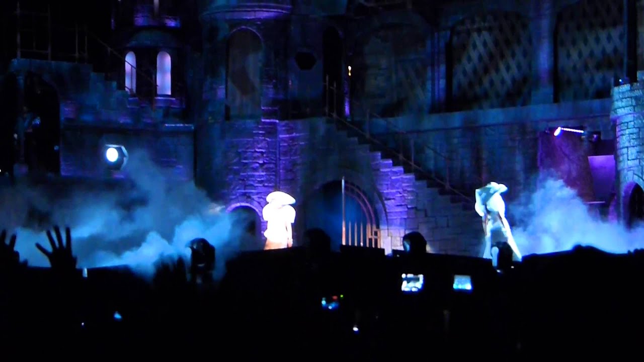 Lady Gaga in Buenos Aires - Bloody Mary