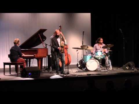 Miguel Zenon presents Caravana Cultural - Tribute to Joe Henderson (Serenity)