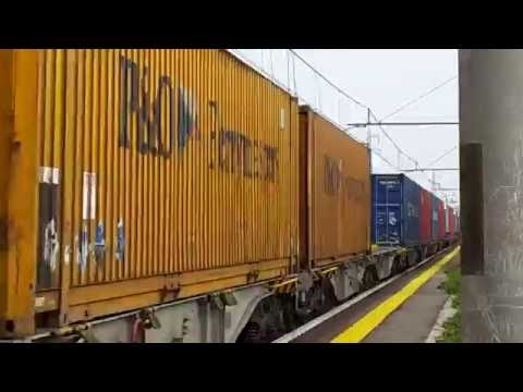 E.189 993 IN TRANSITO CON MERCI A CASALPUSTERLENGO. (LO) 8 - 10 - 2016