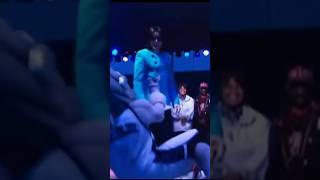 Download lagu Michael reaction is overwhelming mp3
