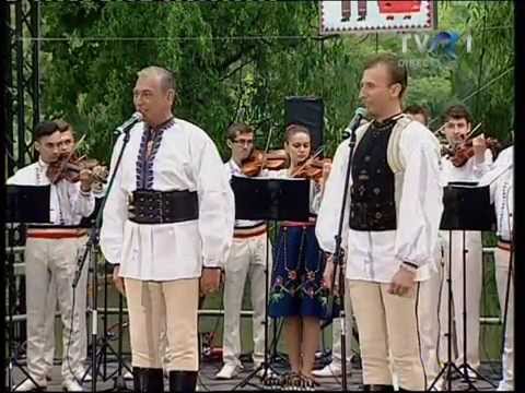Tudor și Nicolae Furdui Iancu - Festivalul Int'l „Muzici și Tradiții în Cișmigiu” - București 2015