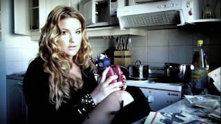 Kiitos kun muistit Music Video