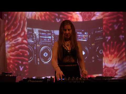 Techno mix Dec 2021 DJ Serenity