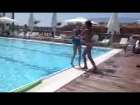 סוף החופש הגדול. עם שקד