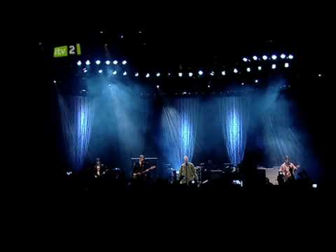 Oasis - Slide Away - Live At iTunes Festival 2009