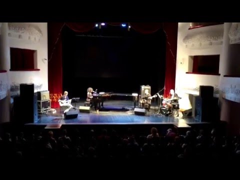 Mala Waldron (Мэла Уолдрон) - Live Vladivostok (Владивосток), Russia 15/02/2016