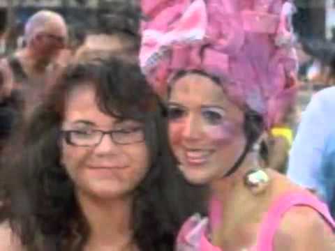 WQUE Q 93 Mardi Gras Parade Progress Report 4