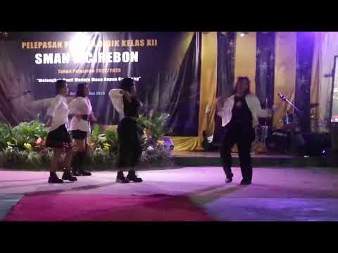 230506 Shut Down Dance Cover Performance on Prom Night Perpisahan kelas 12 tahun 2022/2023