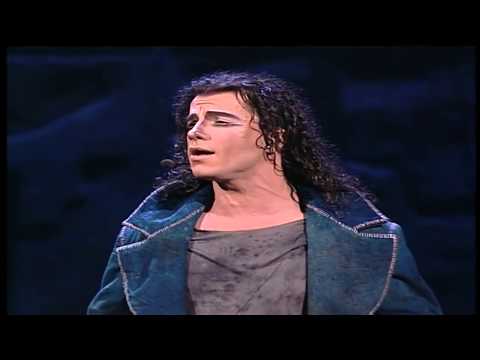 Notre Dame de Paris - Le temps des cathedrales (Bruno Pelletier)