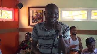 Seun Kuti & Egypt 80 at Kalakuta (French Version)