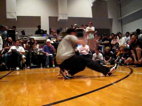 Claws Out 3 - Freak Show