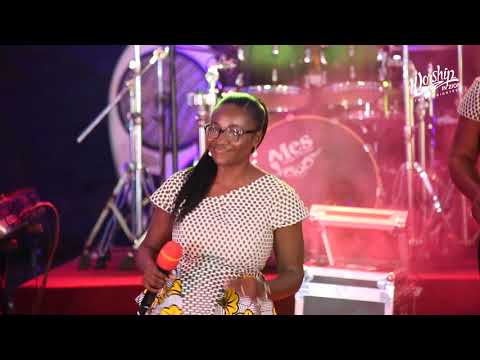 WORSHIP IN ZION 2018 - LOW IN THE GRAVE HE LAY (REGGAE MEDLEY) #worshipinzion