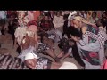 ANGALIA HUYU MDADA ALIVYOMWAGA MAUNO AKIWA UCHI