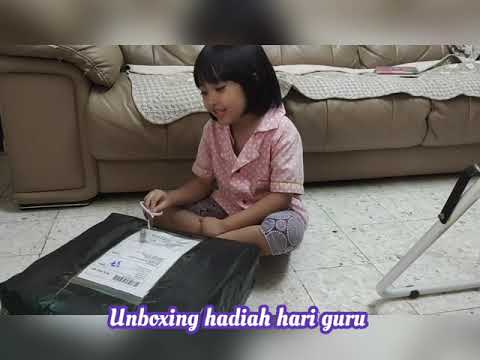 UNBOXING HADIAH UNTUK CIKGU YAYA