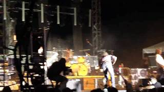 Dierks Bentley - So So Long - Battle Creek, MI - 7.31.10