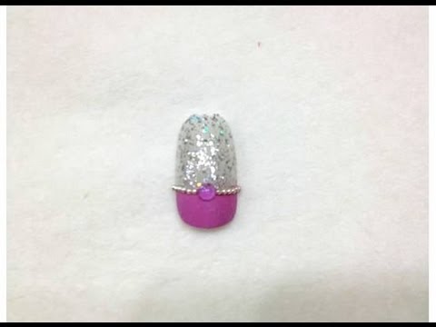 Easy Pastel and Glitter Nail Design