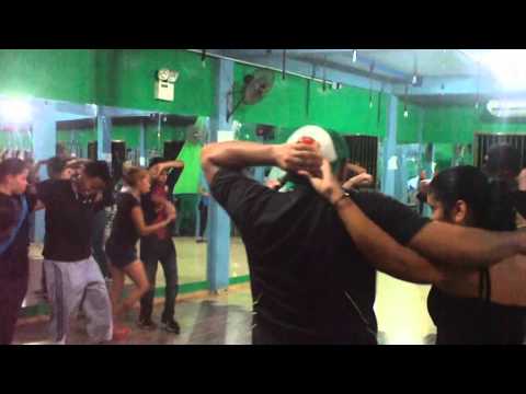 Academia Swing Latino Salsa Casino Intermedio 2