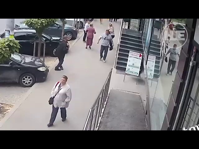 Неадекватный 