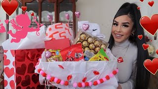 MAKING MY BOYFRIEND A VALENTINES GIFT BASKET | DIY Valentine’s Gift Ideas (what I got my boyfriend)