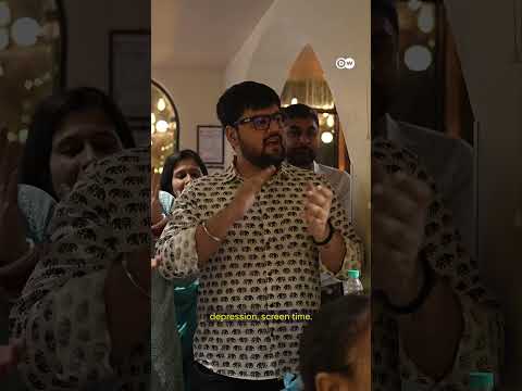 'Bhajan Clubbing' is Gen Z India's new night out | DW News