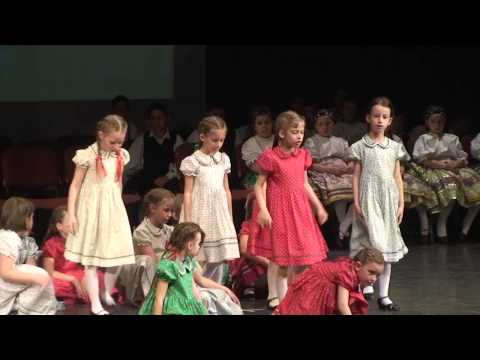 Nádasdy gála 2013: Tekeredik a kígyó - Adri  Szent István 1.o.