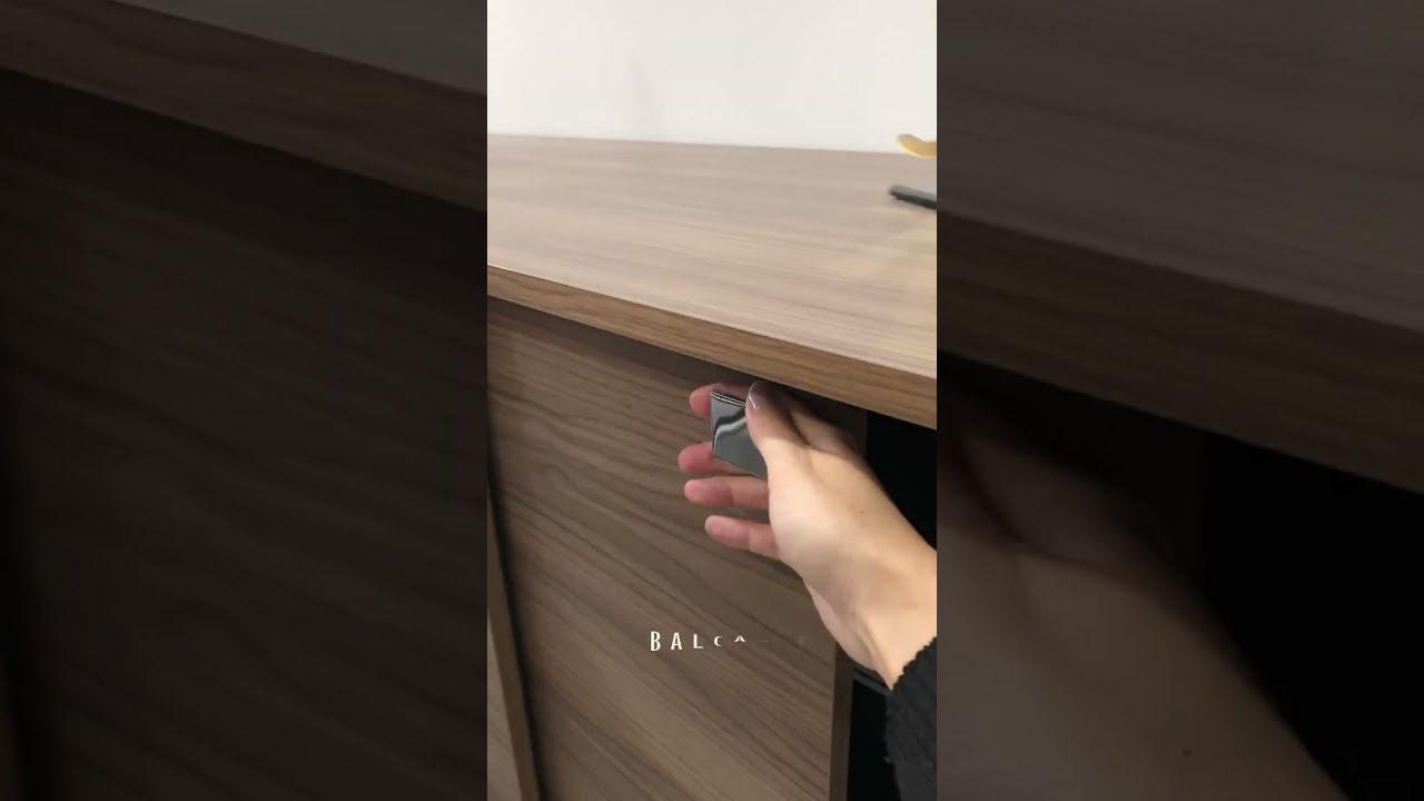 Thumbnail do vídeo - Mesa Tamburato Presidente - Carvalho/Branco