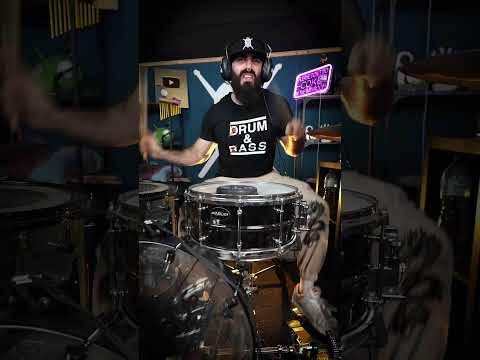 AC⚡️DC - BACK IN BLACK