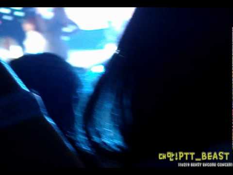 110219 G.NA_Black & White @ Welcome Back To BEAST Airline