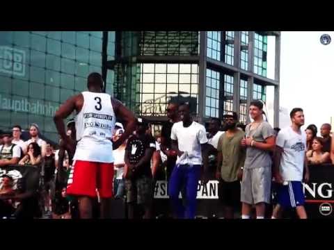 Dennis Schröder shows some skills at the Shutupandplay 3x3 in Berlin