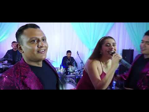 Fuzion 4 En Vivo / La Cumbia de Papa y El Viejo del Sombreron